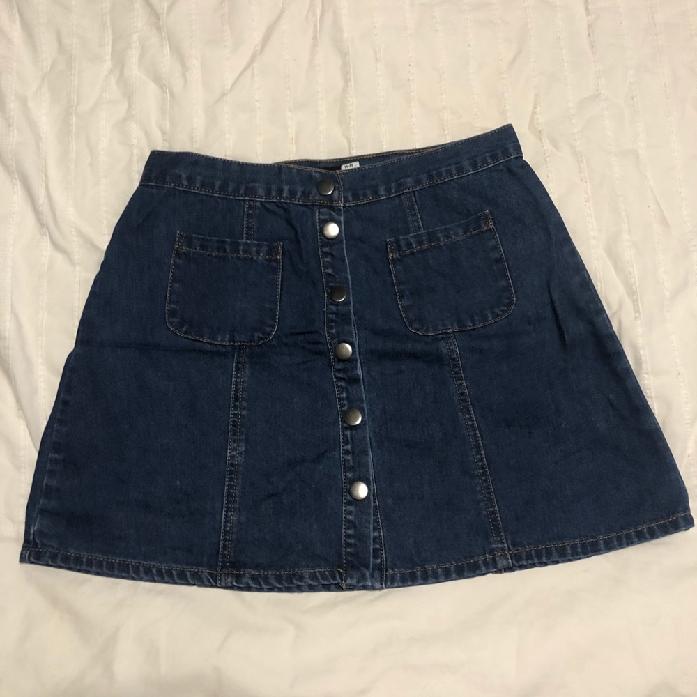 BDG Denim Button-Front Skirt from Urban Outfitters - Picture 3 of 5